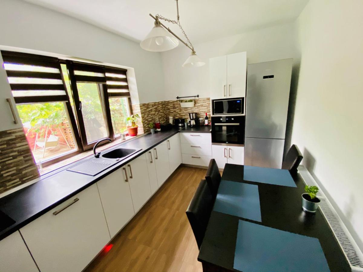 Holiday Home Esku Оршова Екстер'єр фото