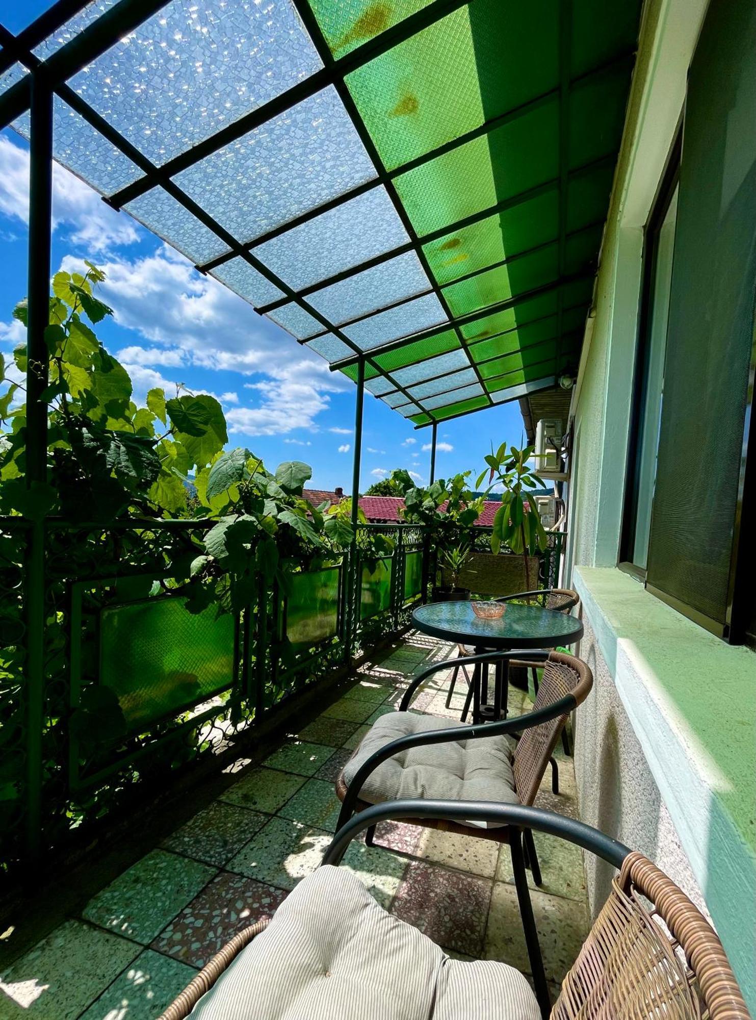 Holiday Home Esku Оршова Екстер'єр фото